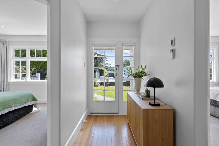 37 Fairview Street Somerfield_13