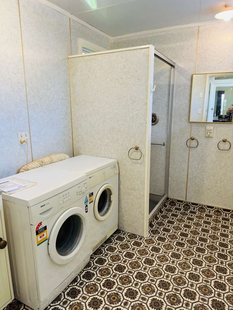 79 Queen Street West Levin_18