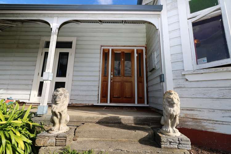 9 Clifton Avenue Carterton_17