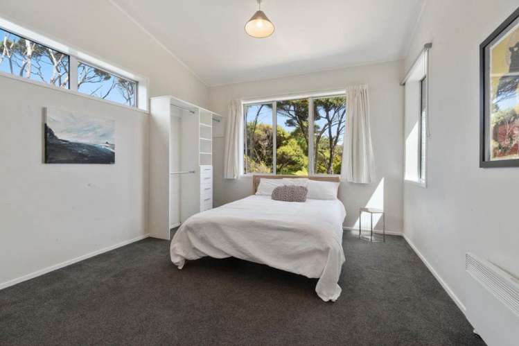 138 Piha Road Piha_12