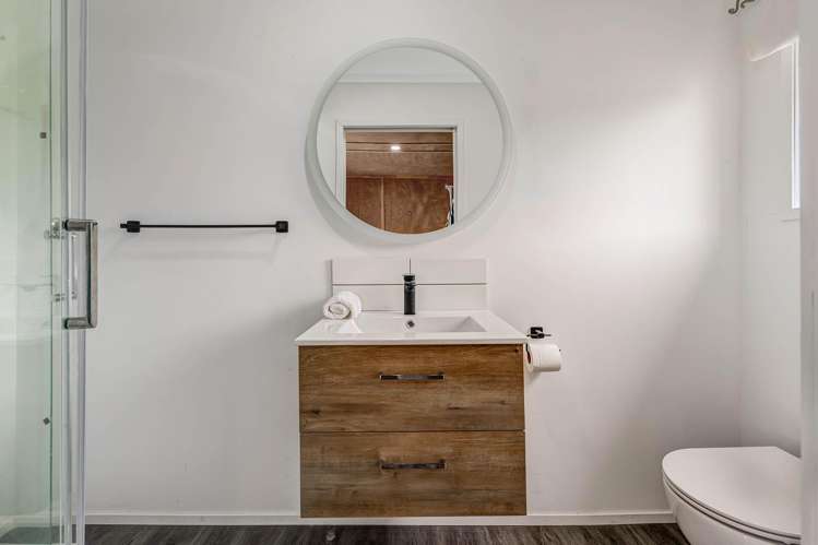 2744 Kaipara Coast Highway Glorit_17