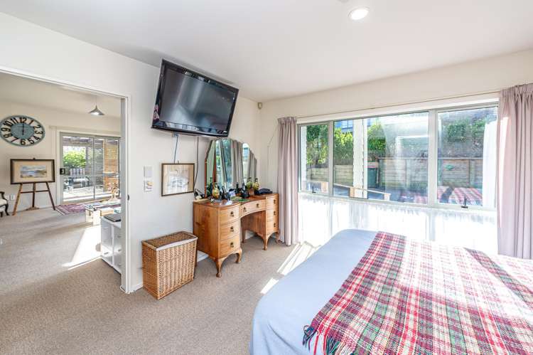 10 Lithgow Drive Otamatea_13