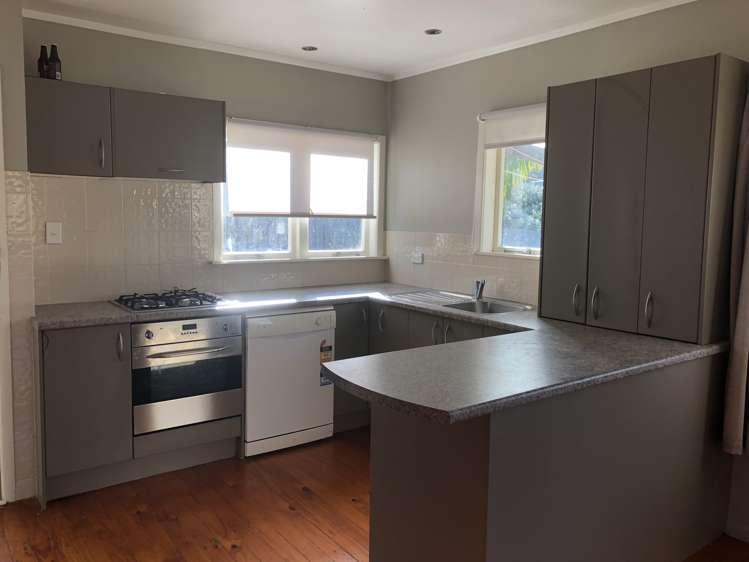 10 Packham Place Beach Haven_6