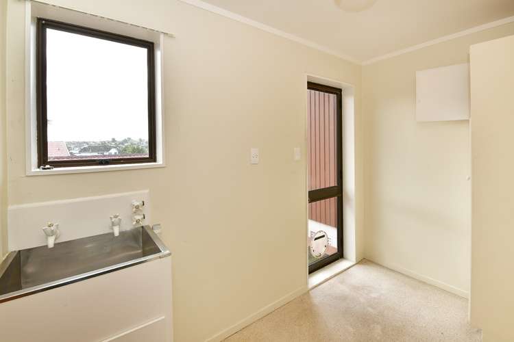 16 Petrel Place Massey_12