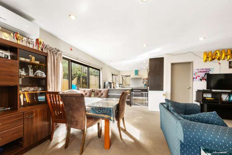 17B & 1/17B Scotstoun Place Glen Eden Waitakere City Houses for