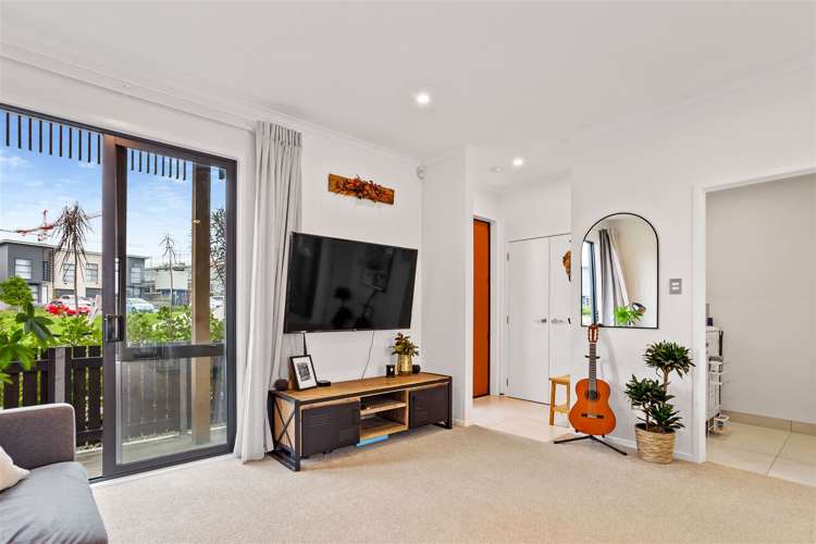 3/25 Sidney Wallingford Way Hobsonville_12