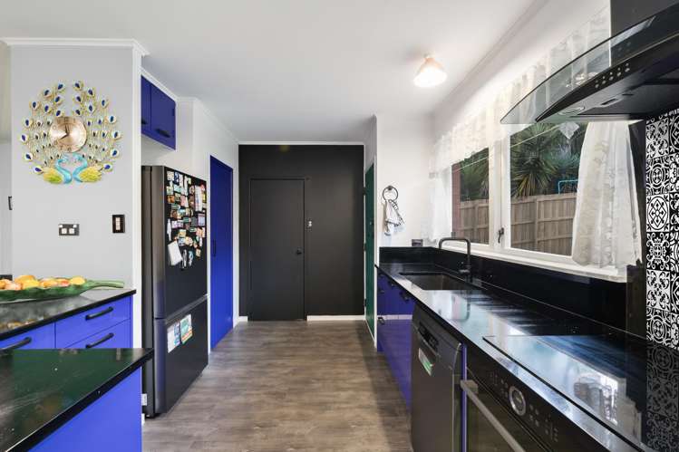 16 Thornlow Street Glendene_30