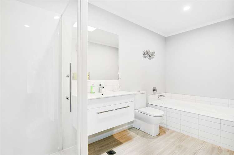 30 Tippet Crescent Wigram_10