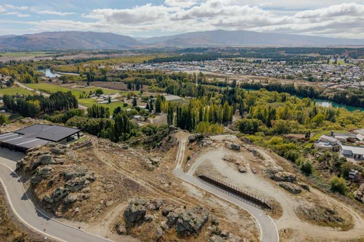 28 Lanes Road Bridge Hill_17