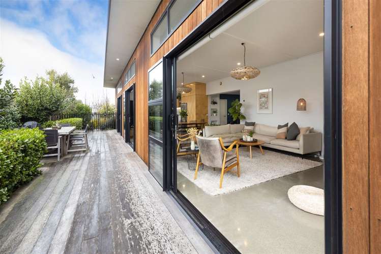 4 Piper Lane Burleigh_18