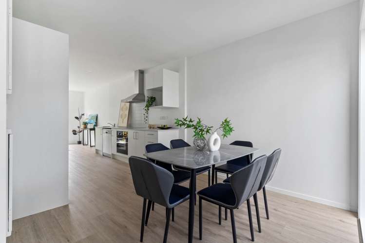 78 Rauemi Way Te Atatu South_10