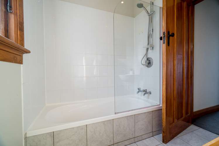 78 Sidey Street Calton Hill_19