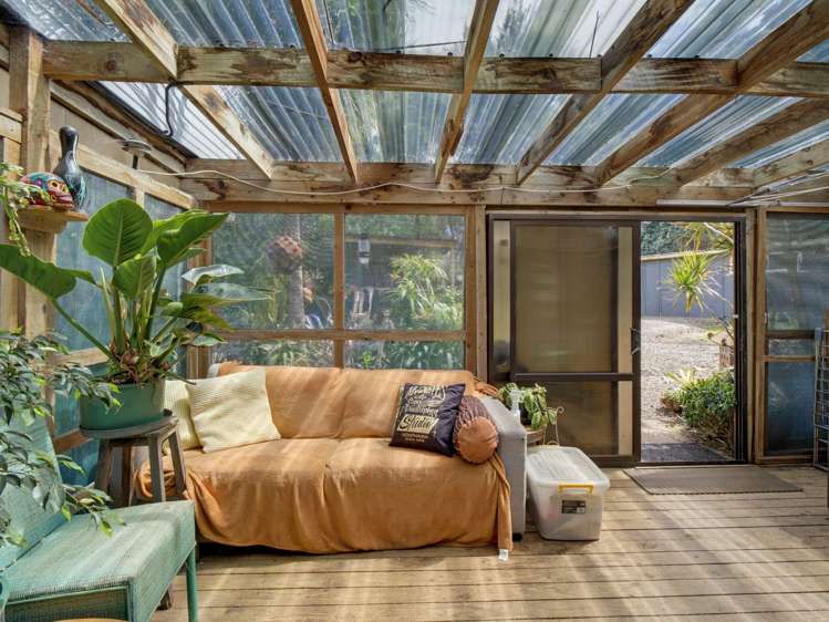 11 Moana Road Tinopai_5