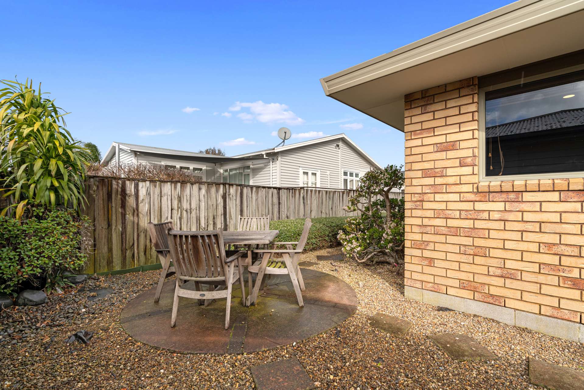 33c Manson Street Gate Pa_0