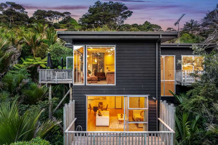 81 Huia Road Titirangi_0