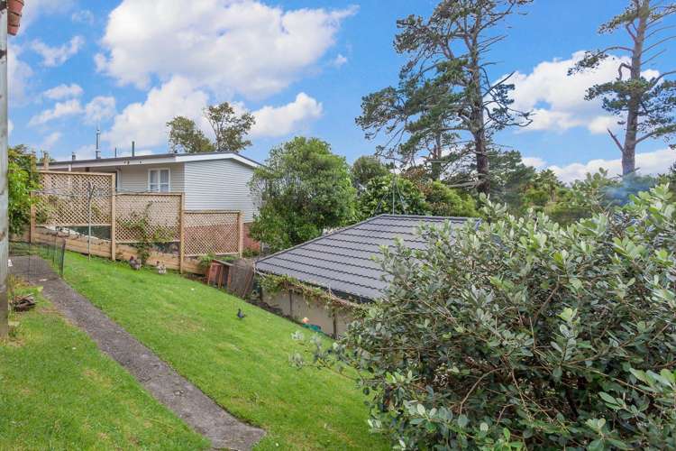 28 Roland Hill Glen Eden_16