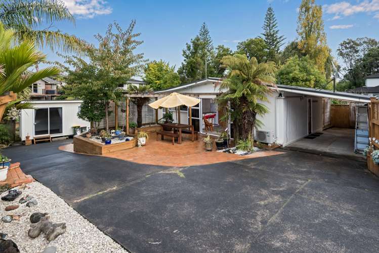 2/9 Dell Way Bucklands Beach_17