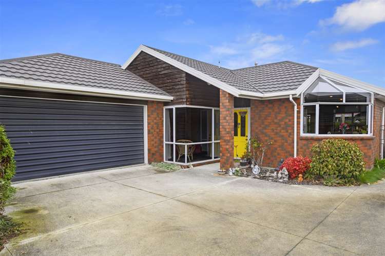 2/137 Sawyers Arms Road_0