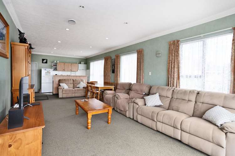 236 Foyle Street Bluff_16