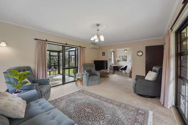 35 Waddington Drive Naenae_3