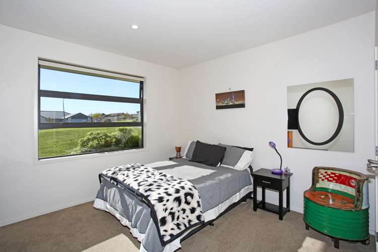 11 Bernora Crescent Bombay_22