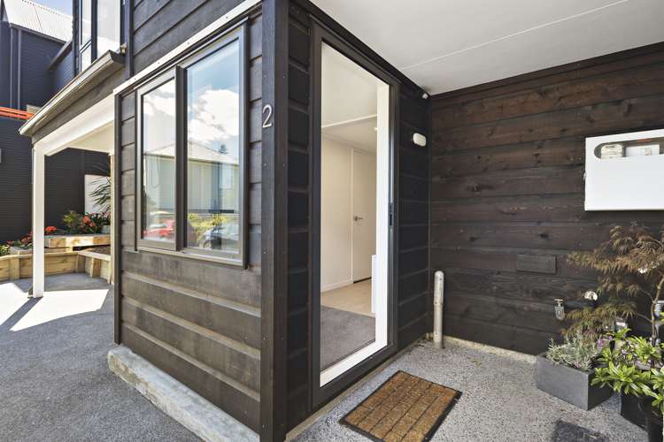 2/85 Elizabeth Street Mount Victoria_16