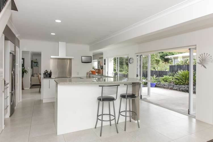 48a Marine Parade Mellons Bay_3