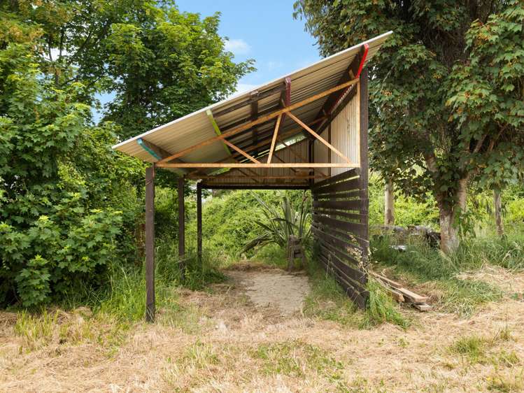 251 Coast Road Warrington_8