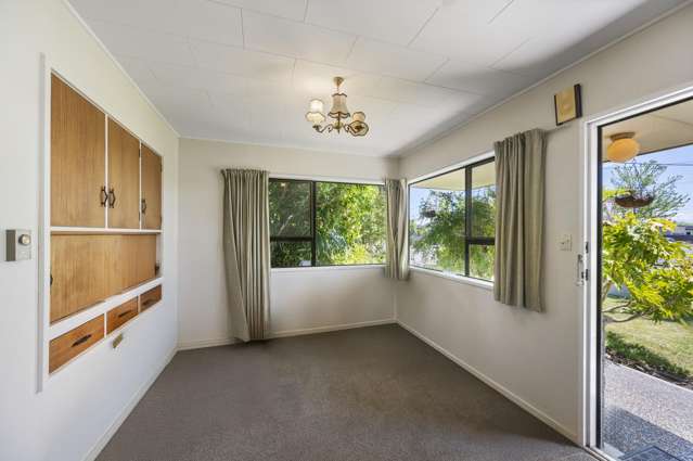 924 Florence Street Raureka_2