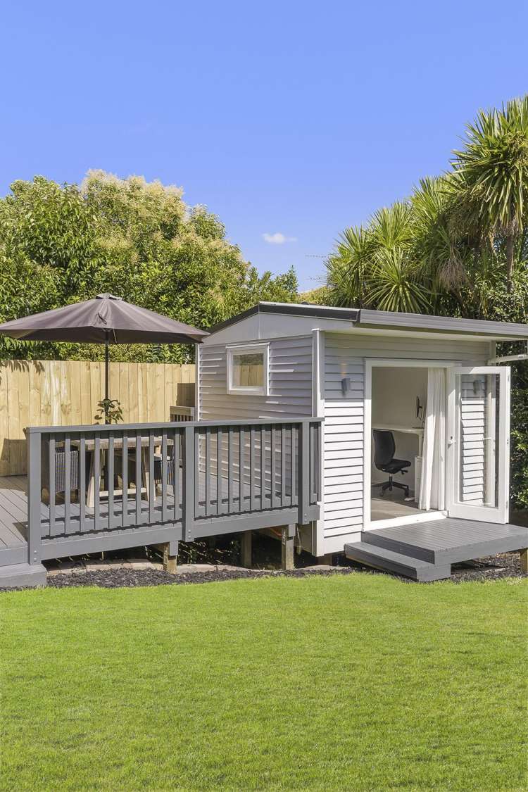 38 Eskdale Road Birkdale_11