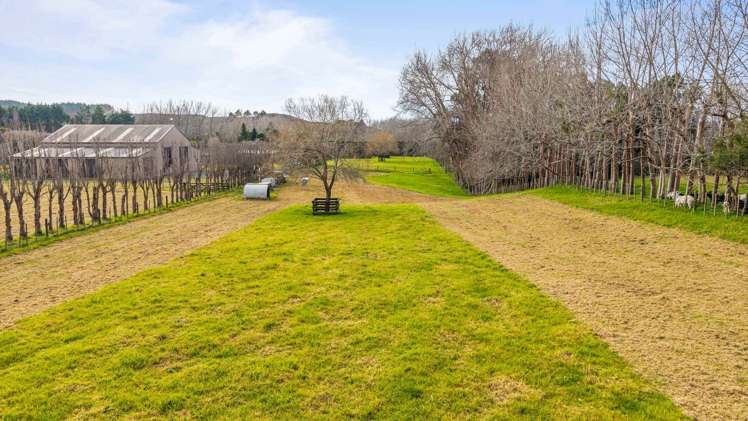 87 Croft Lane Riverhead_23