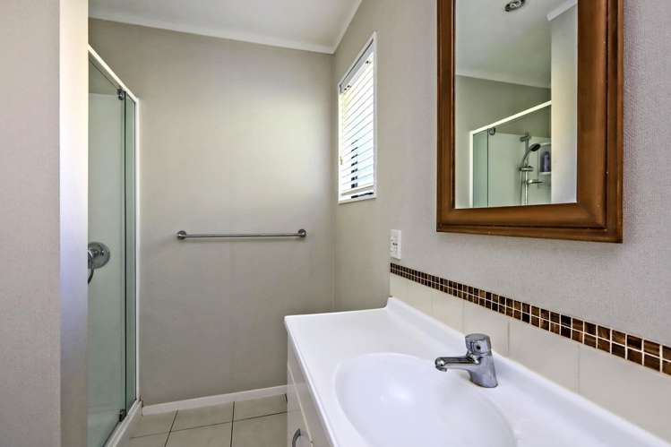 20 Breadalbane Road Havelock North_10