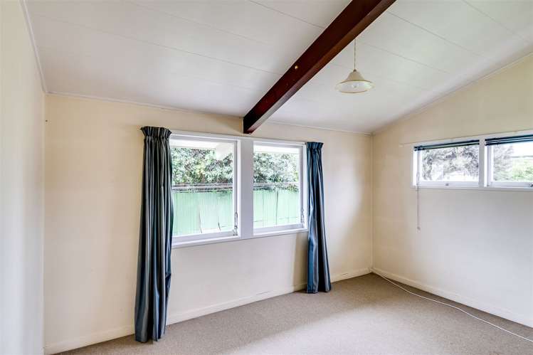 97 Wycliffe Street Onekawa_8