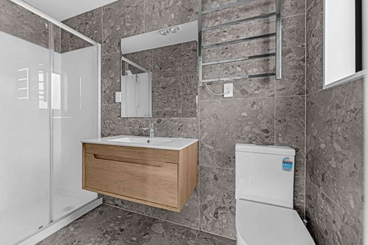 17b Tributary Parade Karaka_13