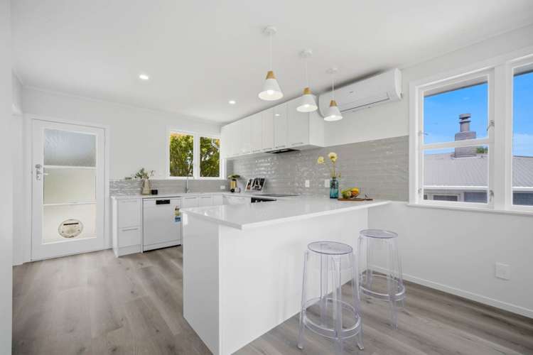 17 Wylie Avenue Sunnynook_7