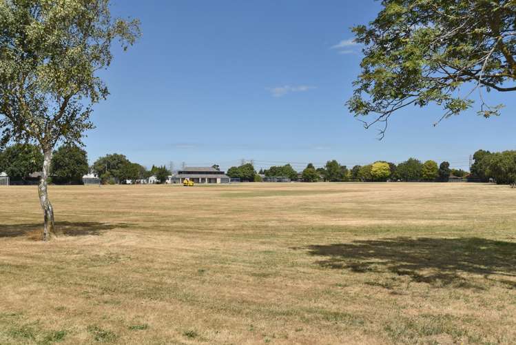 35 Doncaster Street Sockburn_19