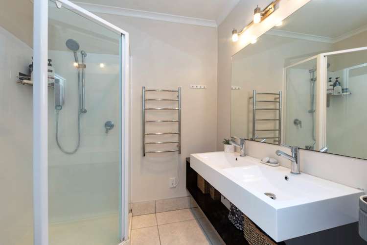 98a Atkinson Road Titirangi_10