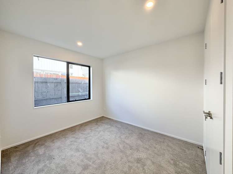 29 Tukutata Crescent Milldale_17