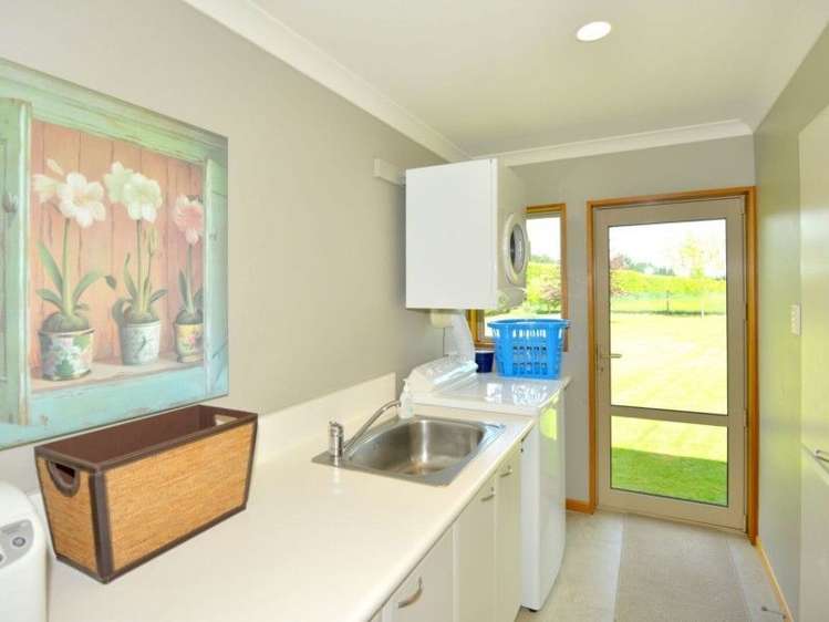 123 Halkett Road West Melton_10