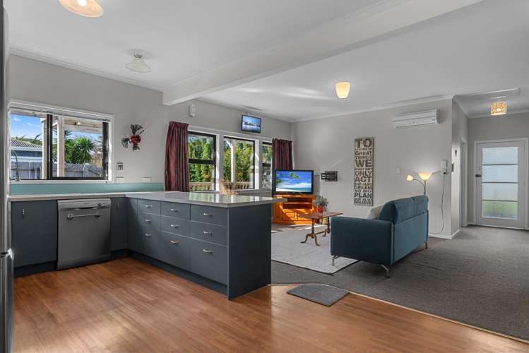 8 Montaine Place Maungaturoto_7