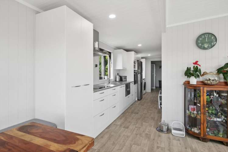 28 Spencer Avenue Maketu_30