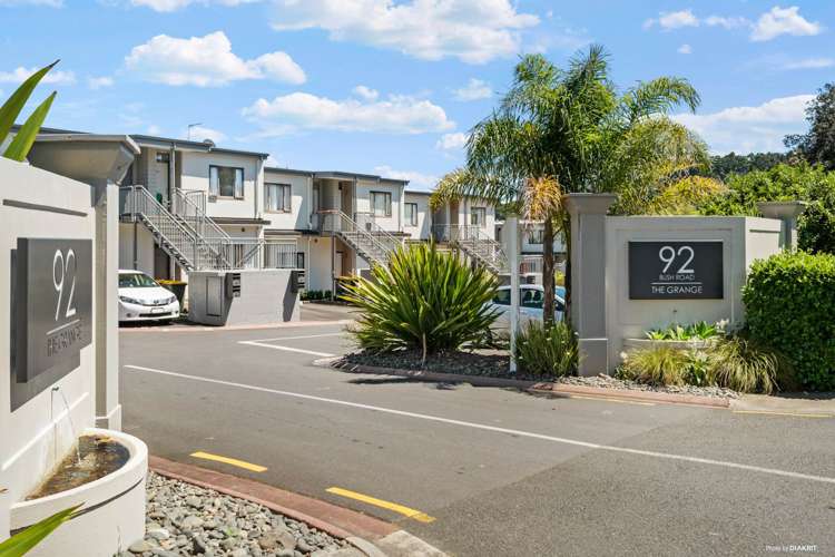 90/92 Bush Road Albany_15