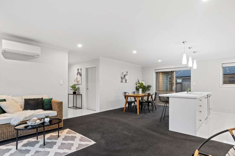 10 Kahuparere Crescent Pyes Pa_8