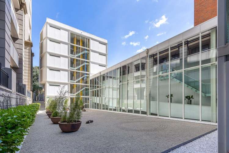 1616/10 Waterloo Quadrant Auckland Central_16