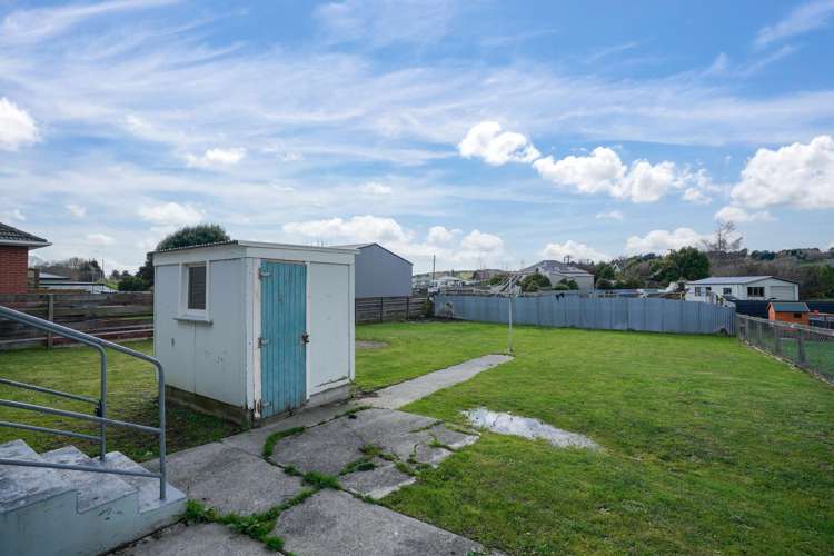 5 Anderson Place Gore Surrounds_10