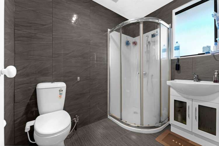 2A Clark Street Manurewa_11