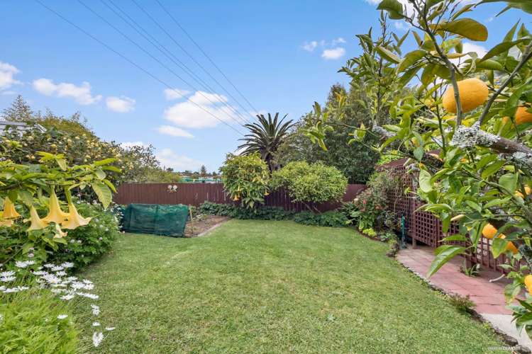 15 Wairata Place Te Atatu South_15