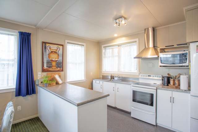 16 Great North Road Winton_1