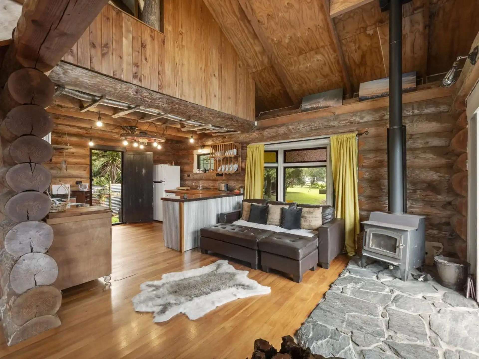 11 Banks Road 10511_0