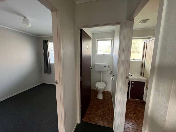 1/7 Seakens Way Glen Eden_4